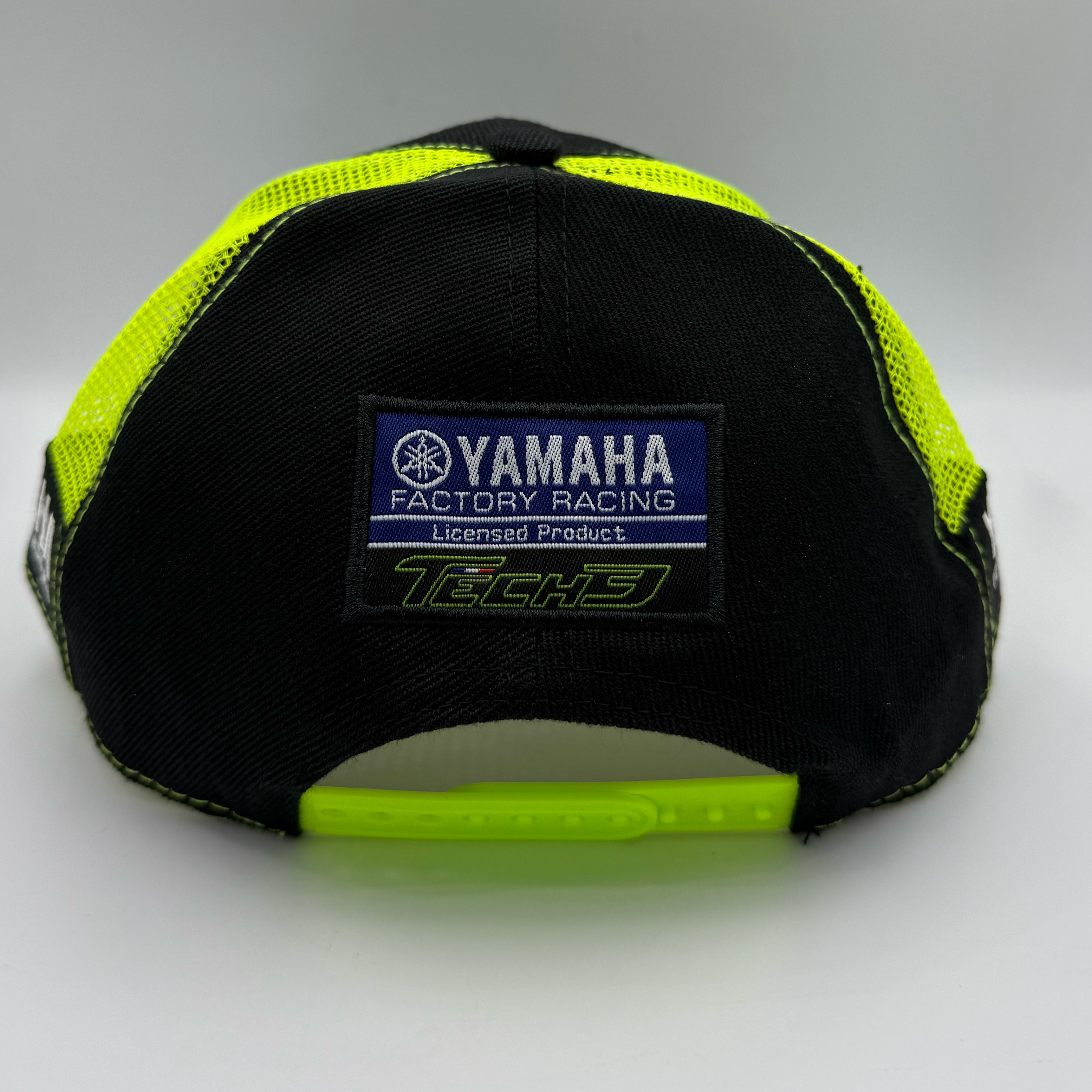 Monster Tech3 Curved Cap
