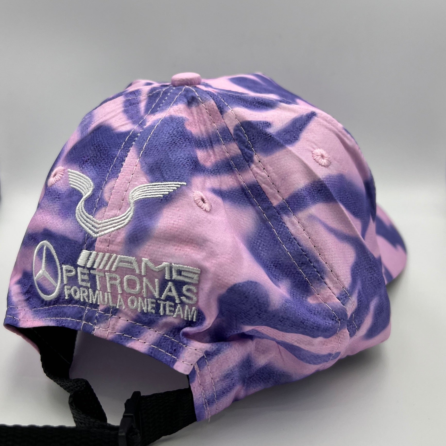 Mercedes Cap