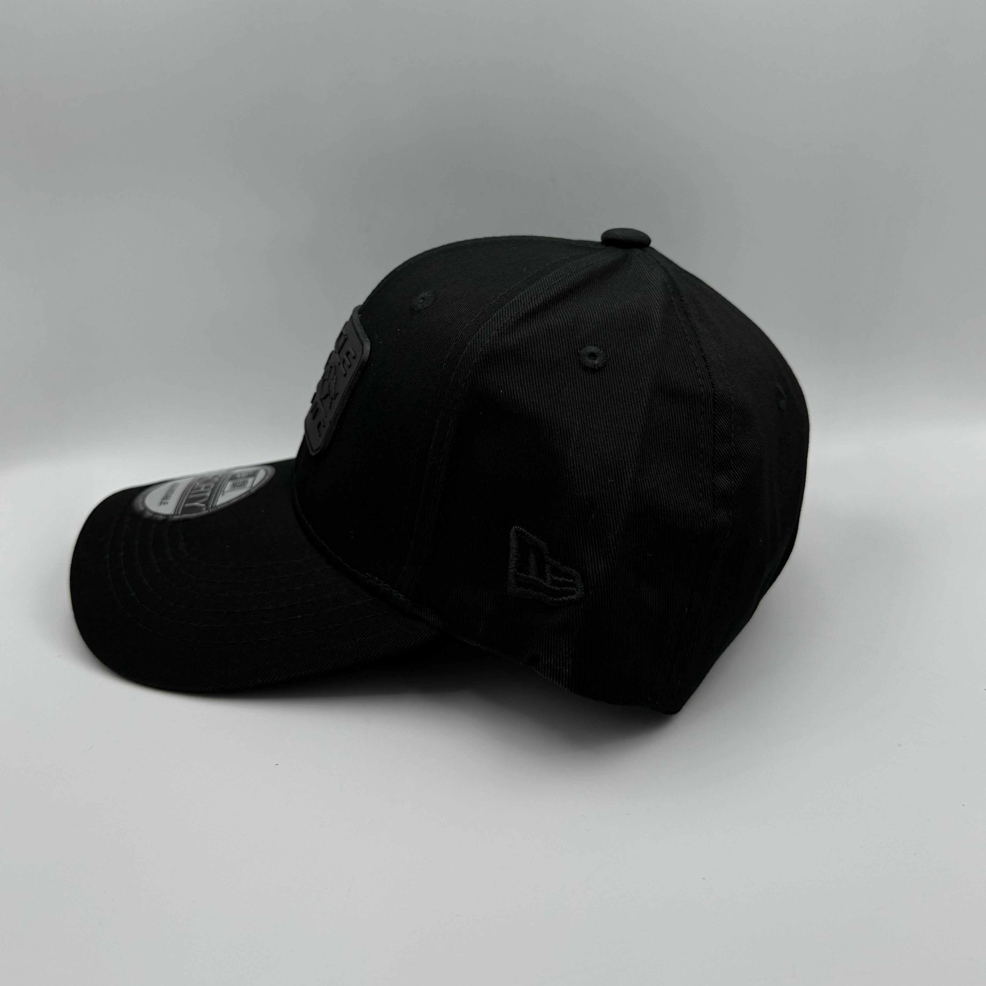 Oracle RedBull Triple Black